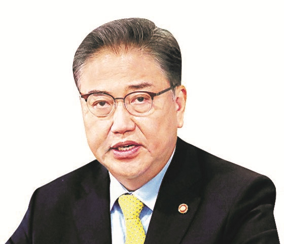 韩国外交部长朴振